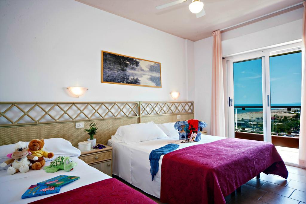 Hotel Doge Альба-Адриатика Номер фото