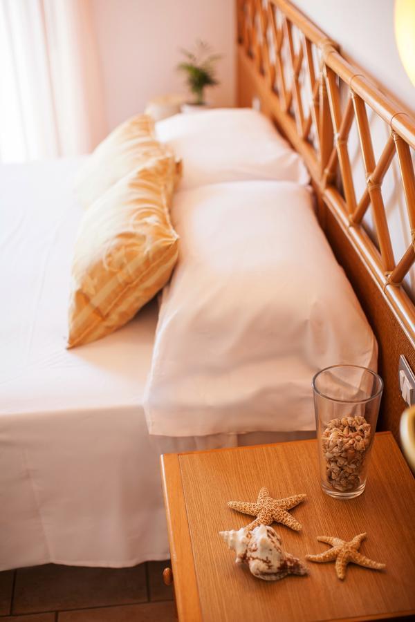 Hotel Doge Альба-Адриатика Экстерьер фото